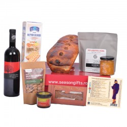 Reindeer Christmas Gift Basket